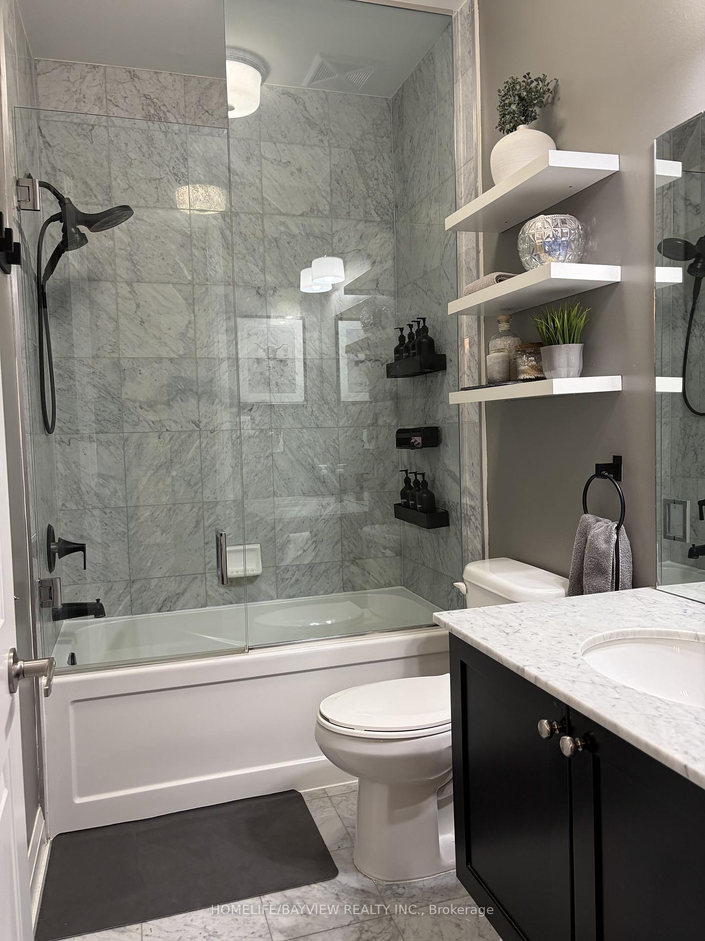 Photo 12 of Unit 415, 15277 Yonge Street, Aurora, Aurora Village — HOMEH