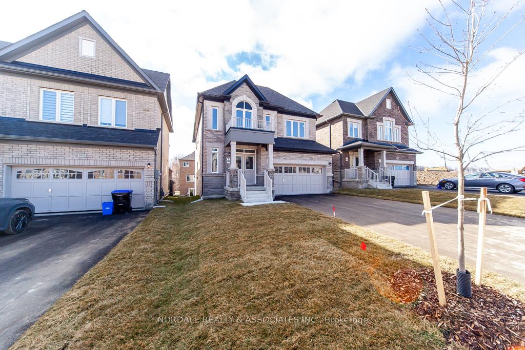 Photo 3 of 1449 Stovell Crescent, Innisfil, Lefroy — HOMEH