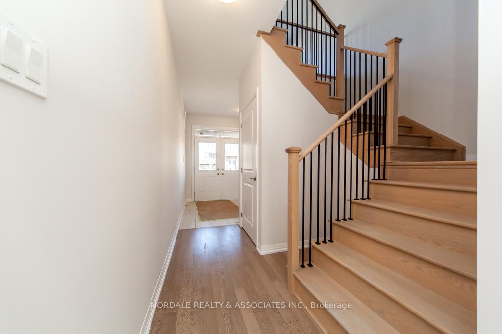 Photo 4 of 1449 Stovell Crescent, Innisfil, Lefroy — HOMEH