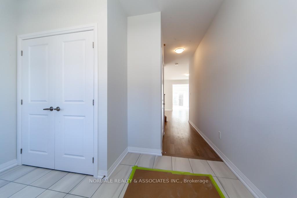 Photo 6 of 1449 Stovell Crescent, Innisfil, Lefroy — HOMEH