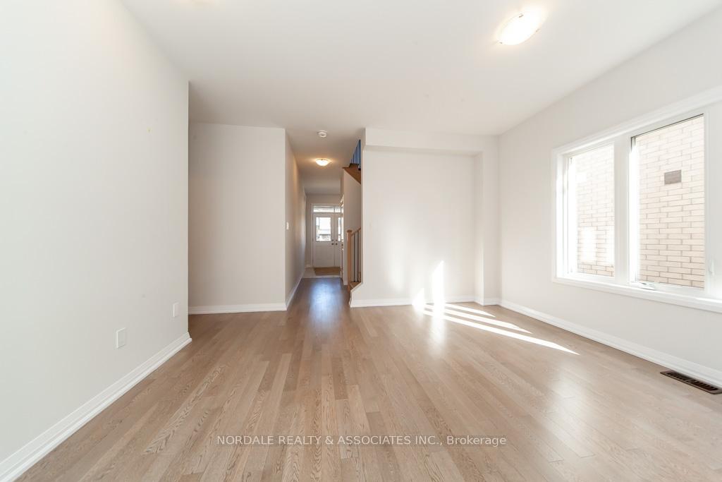 Photo 9 of 1449 Stovell Crescent, Innisfil, Lefroy — HOMEH