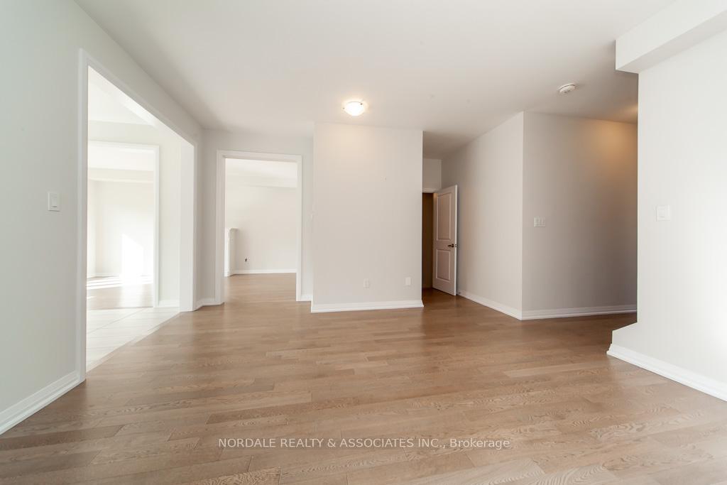 Photo 10 of 1449 Stovell Crescent, Innisfil, Lefroy — HOMEH