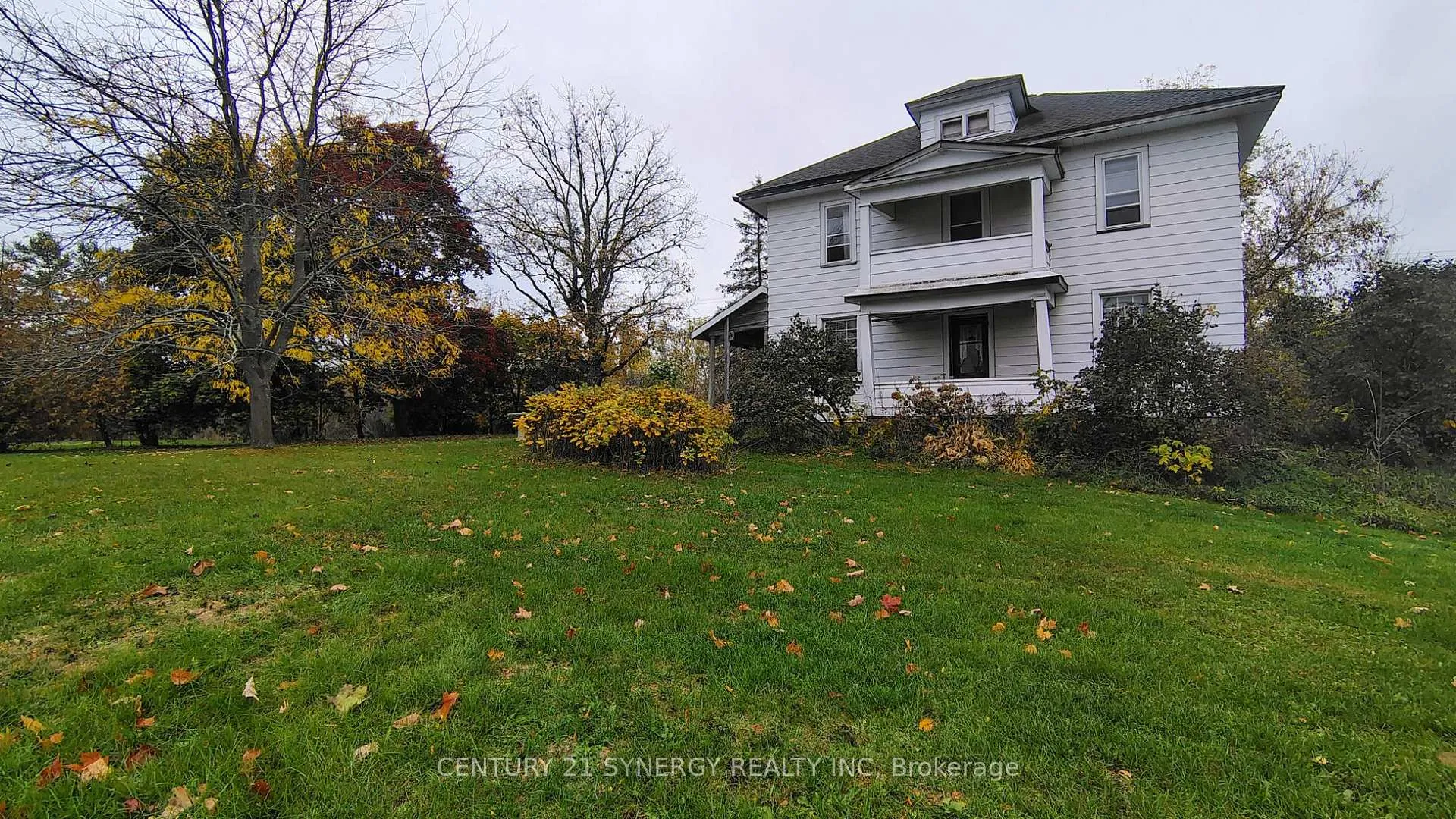 Front of 2772 8th Line Road