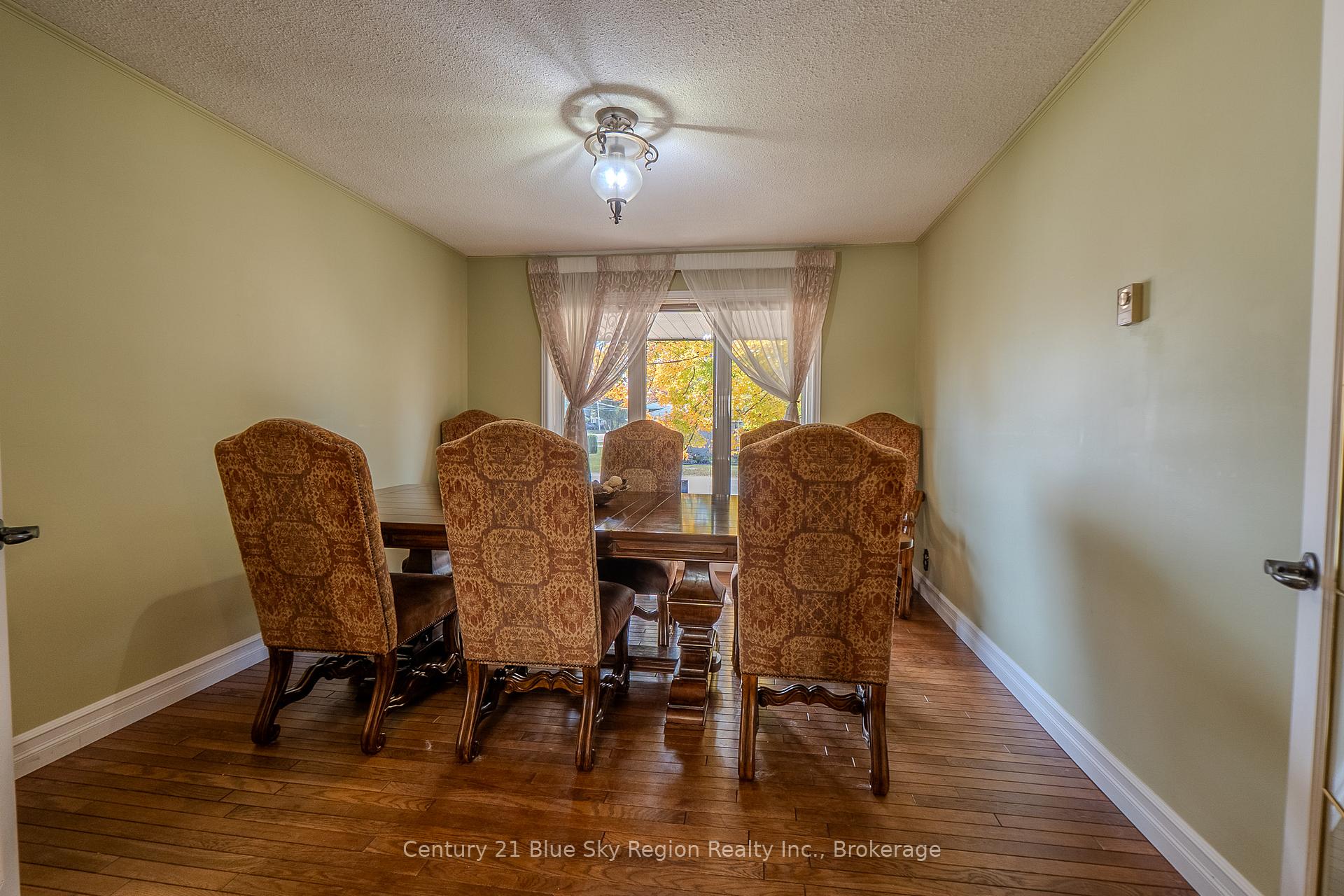 Photo 11 of 61 Third Street, West Nipissing, Sturgeon Falls — HOMEH