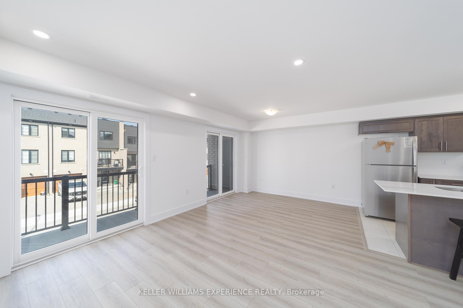 Photo 8 of Unit 5, 32 Wagon Lane, Barrie, Innis-Shore — HOMEH
