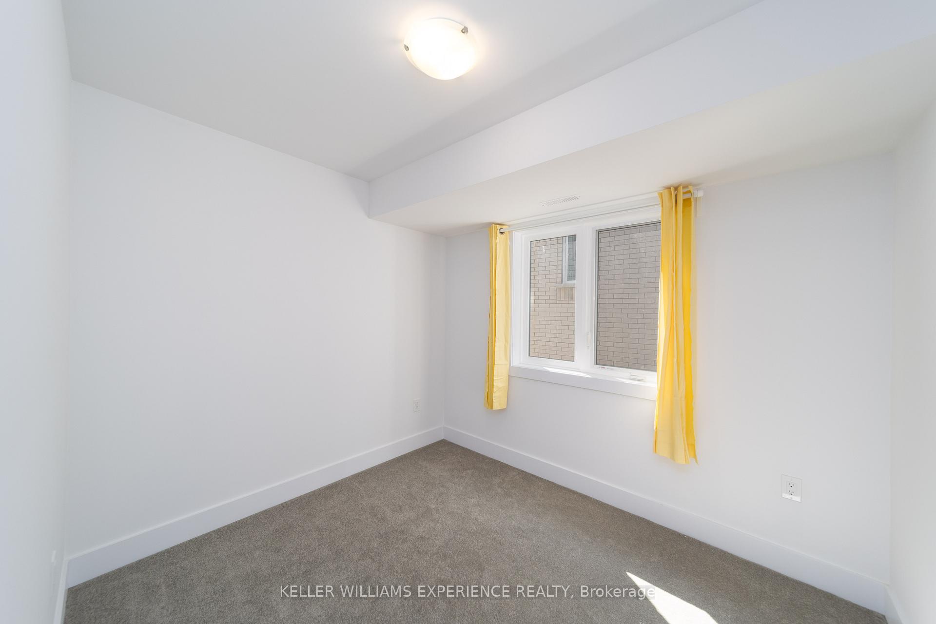Photo 11 of Unit 5, 32 Wagon Lane, Barrie, Innis-Shore — HOMEH