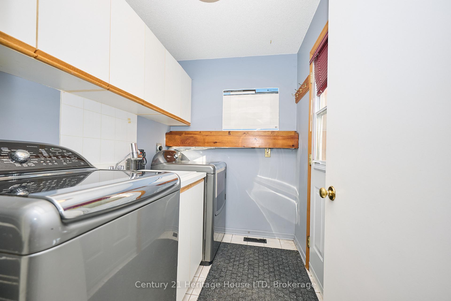 Photo 17 of 18 Bascary Crescent, St. Catharines, Rykert/Vansickle — HOMEH