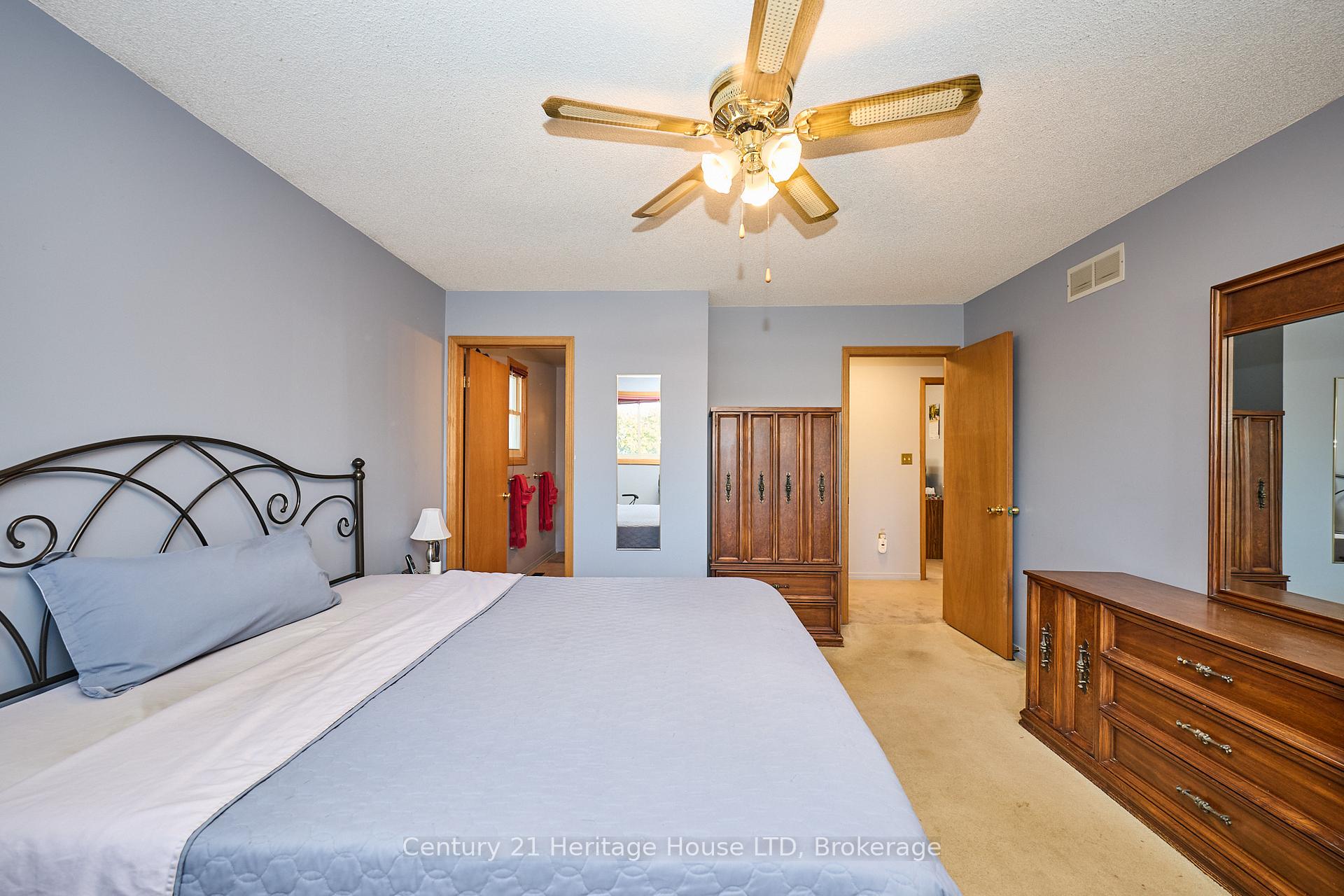 Photo 19 of 18 Bascary Crescent, St. Catharines, Rykert/Vansickle — HOMEH