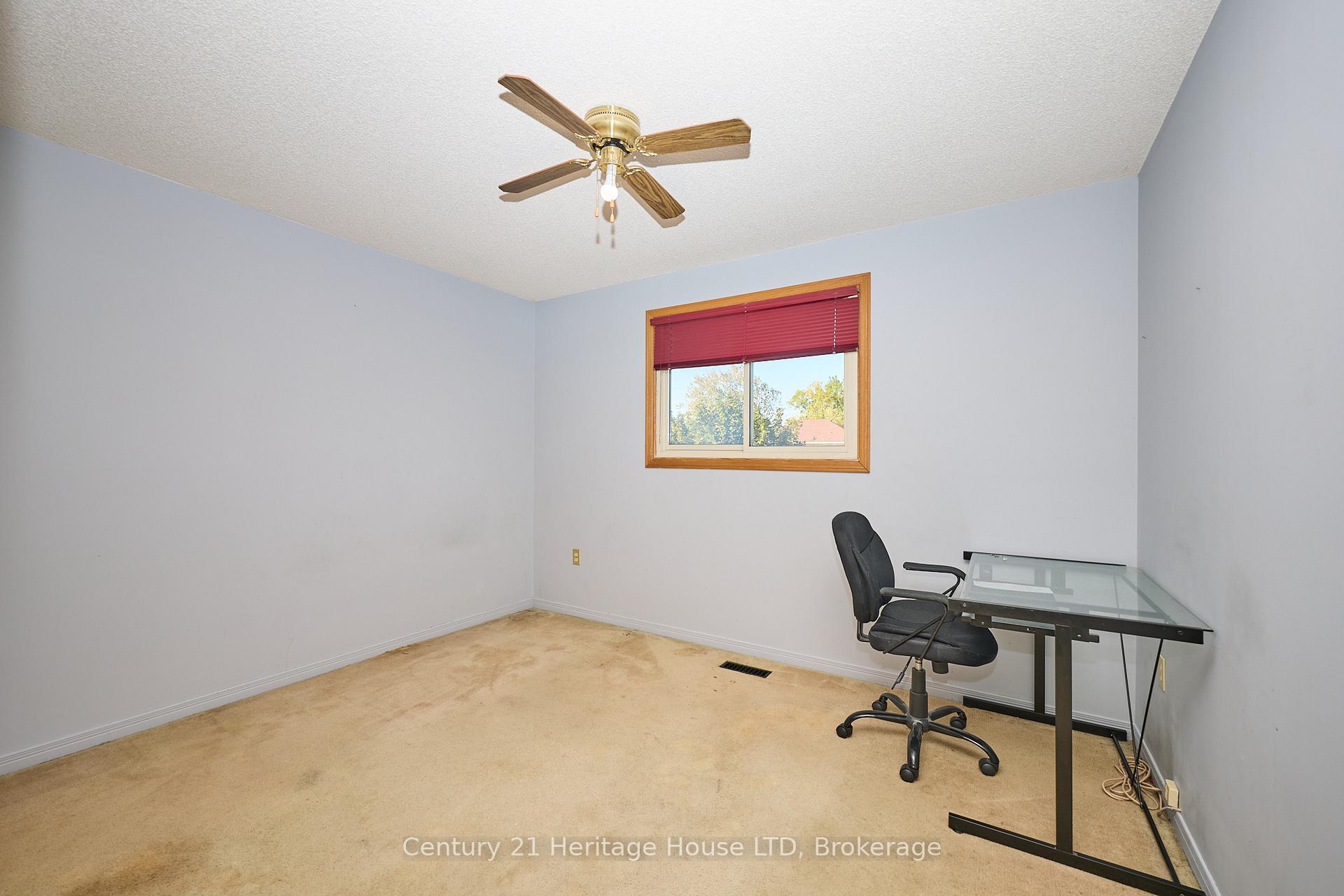 Photo 21 of 18 Bascary Crescent, St. Catharines, Rykert/Vansickle — HOMEH