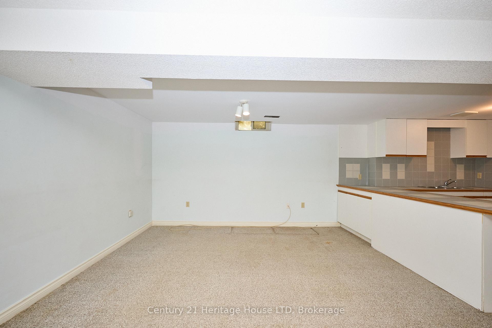 Photo 31 of 18 Bascary Crescent, St. Catharines, Rykert/Vansickle — HOMEH