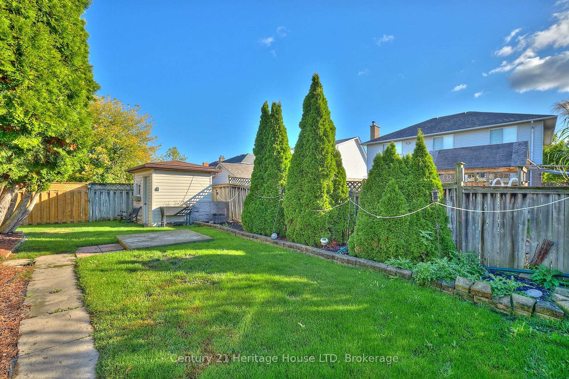 Photo 37 of 18 Bascary Crescent, St. Catharines, Rykert/Vansickle — HOMEH