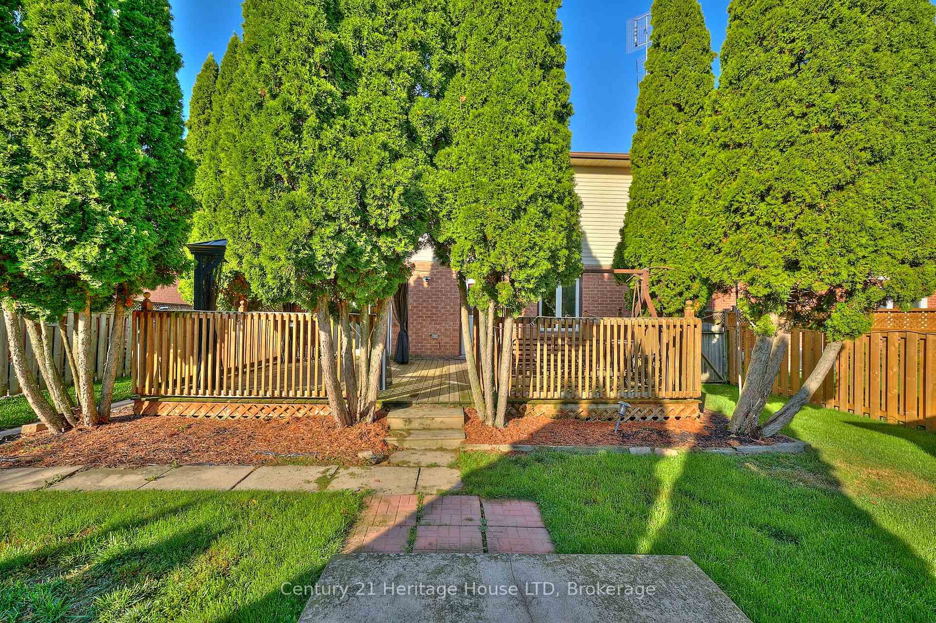 Photo 39 of 18 Bascary Crescent, St. Catharines, Rykert/Vansickle — HOMEH