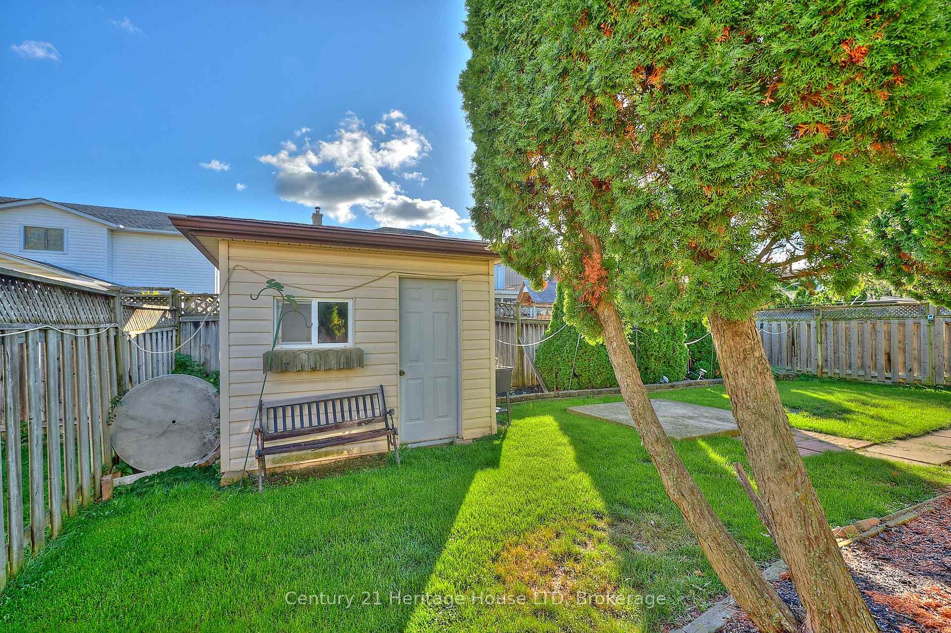 Photo 40 of 18 Bascary Crescent, St. Catharines, Rykert/Vansickle — HOMEH