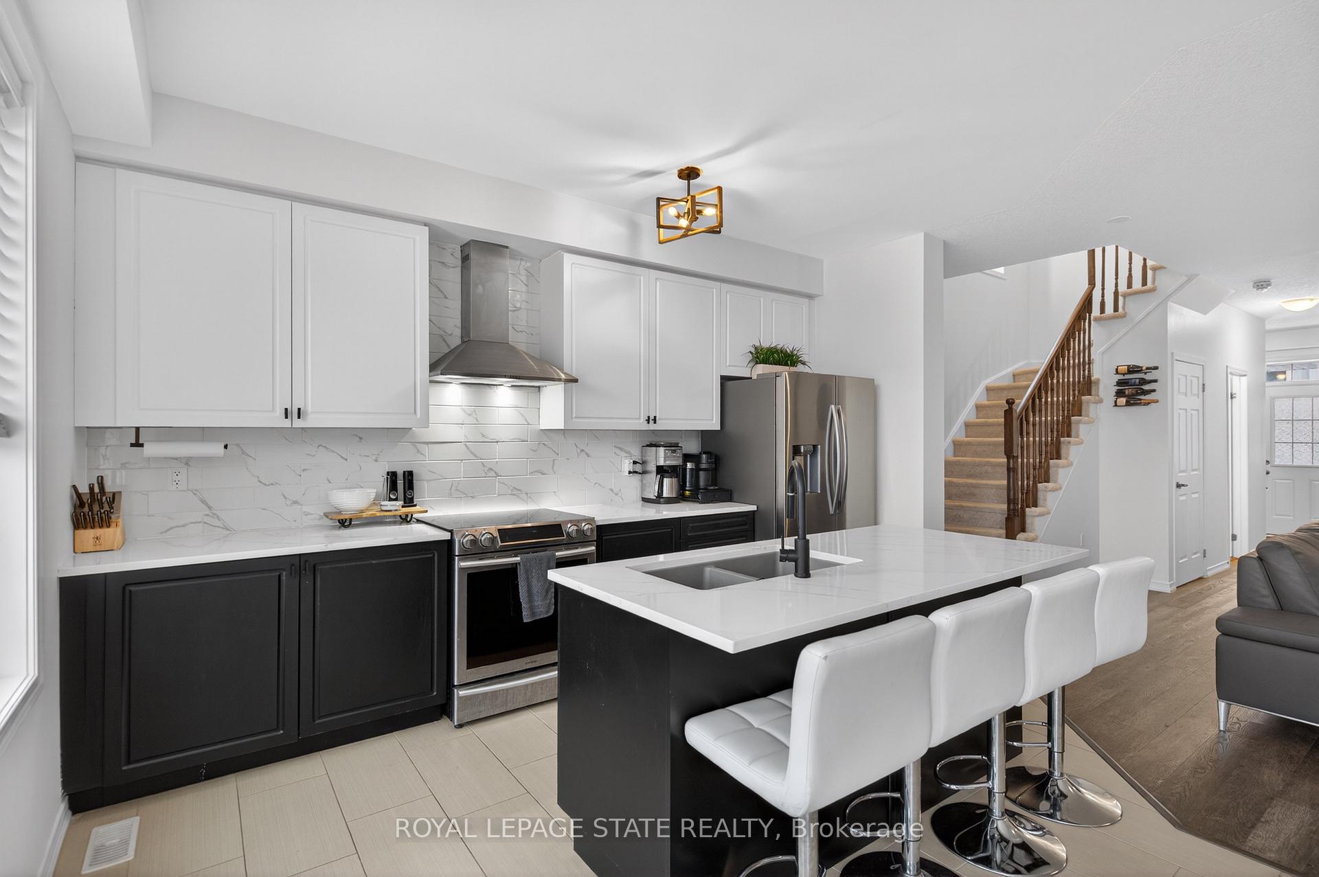 Photo 15 of 50 Kelso Drive, Haldimand — HOMEH
