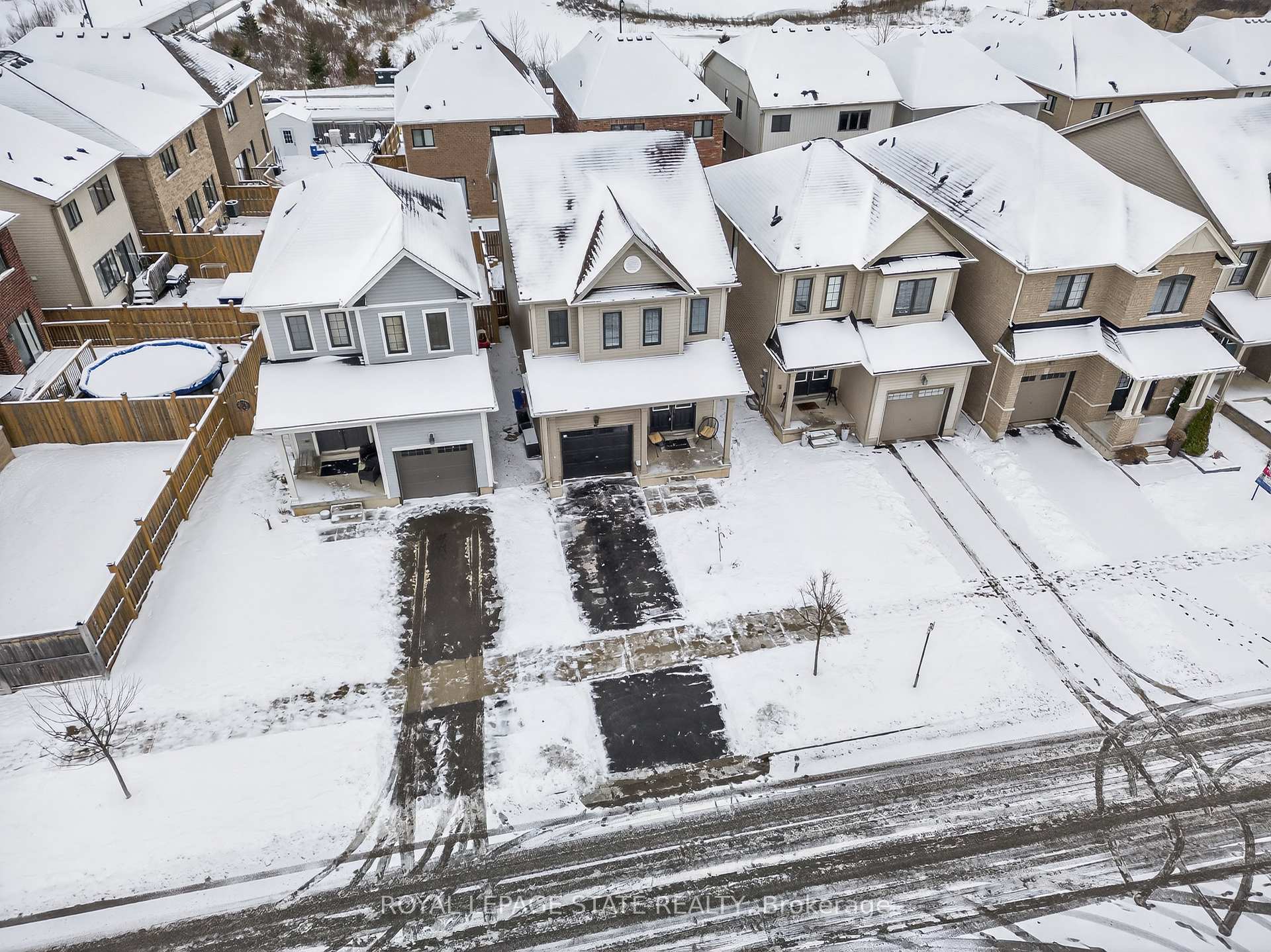 Photo 35 of 50 Kelso Drive, Haldimand — HOMEH