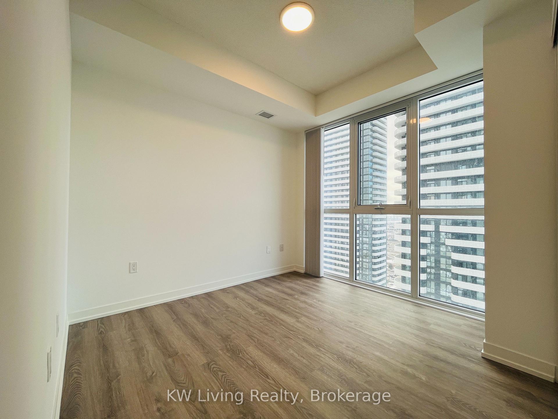 Photo 2 of Unit 3302, 8 Interchange Way, Vaughan, Vaughan Corporate Centre — HOMEH