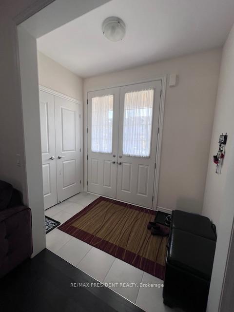 Photo 3 of 50 Beasley Grove, Hamilton, Ancaster — HOMEH