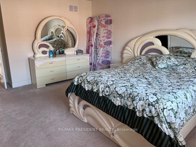 Photo 9 of 50 Beasley Grove, Hamilton, Ancaster — HOMEH