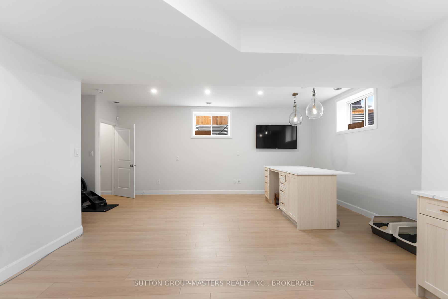 Photo 29 of 11 Walden Pond Drive, Loyalist, Amherstview — HOMEH