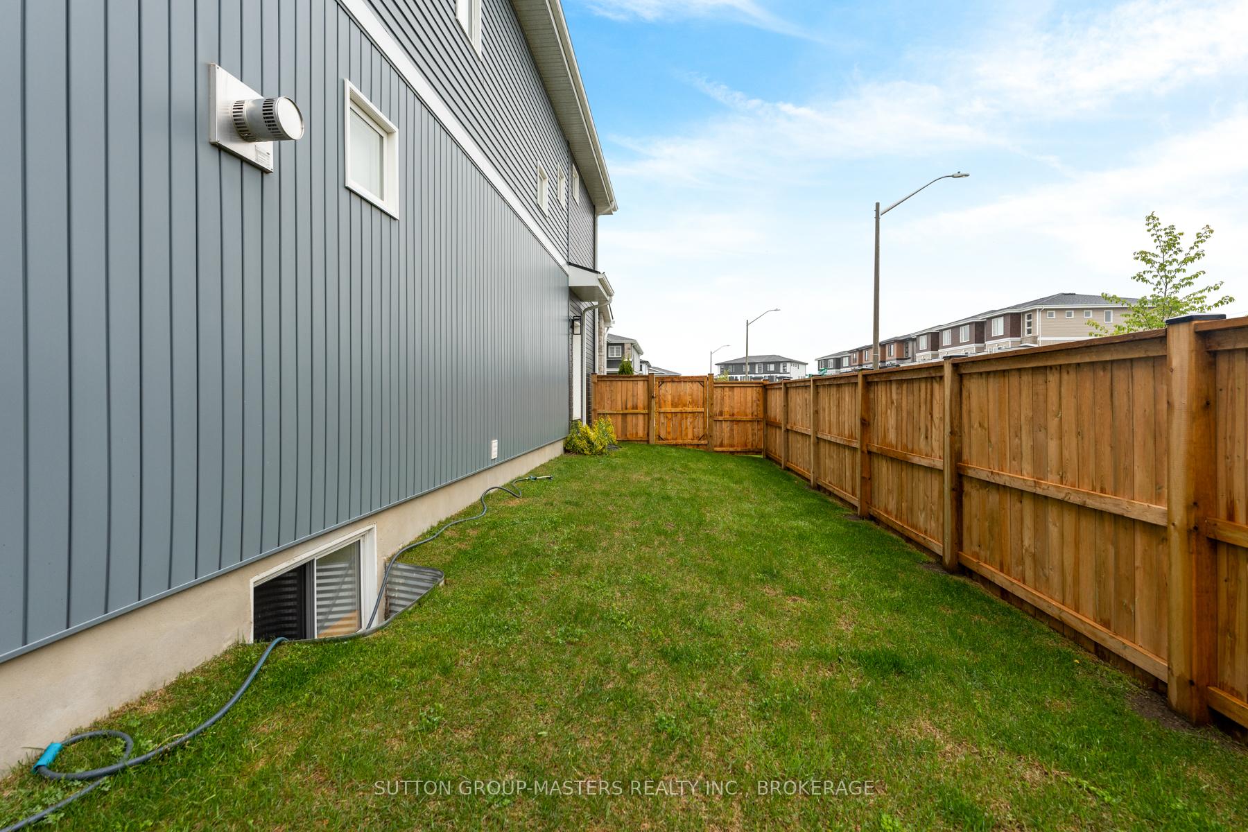 Photo 34 of 11 Walden Pond Drive, Loyalist, Amherstview — HOMEH