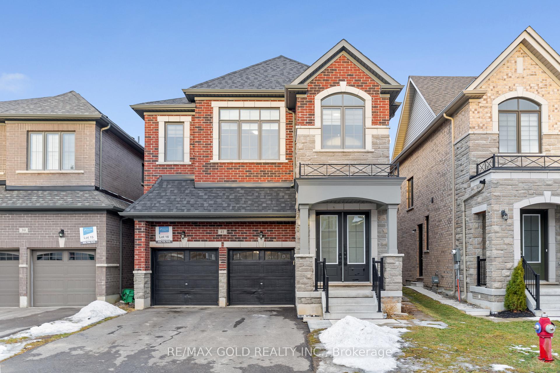 Front of 41 Rainbrook Close