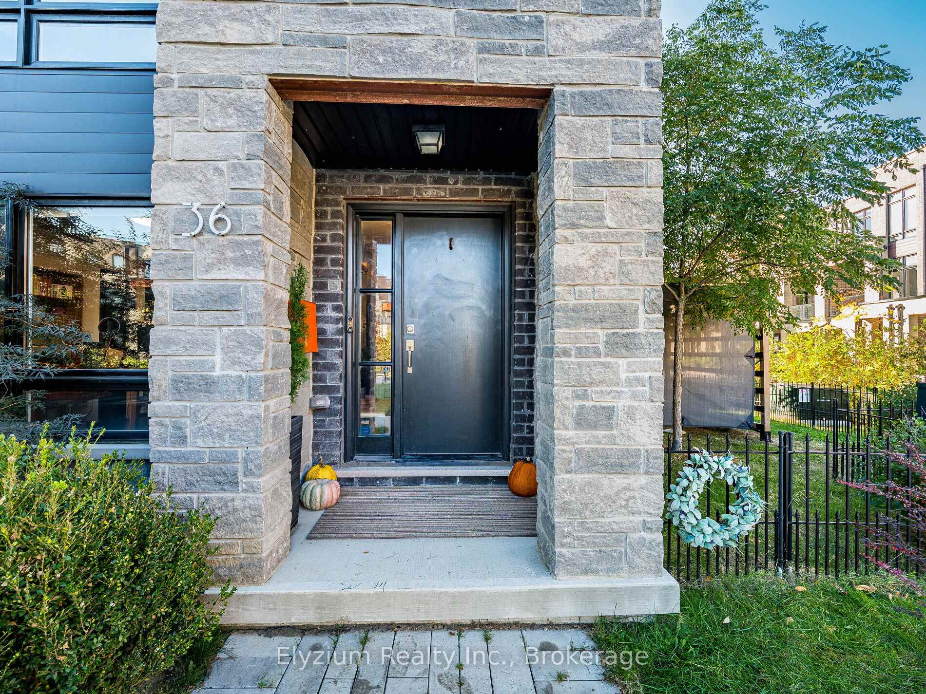 Photo 3 of 36 Barbini Drive, Vaughan, Vellore Village — HOMEH