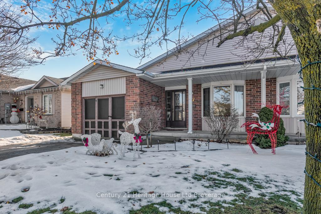 Photo 1 of 47 Beckett Boulevard, Tillsonburg — HOMEH