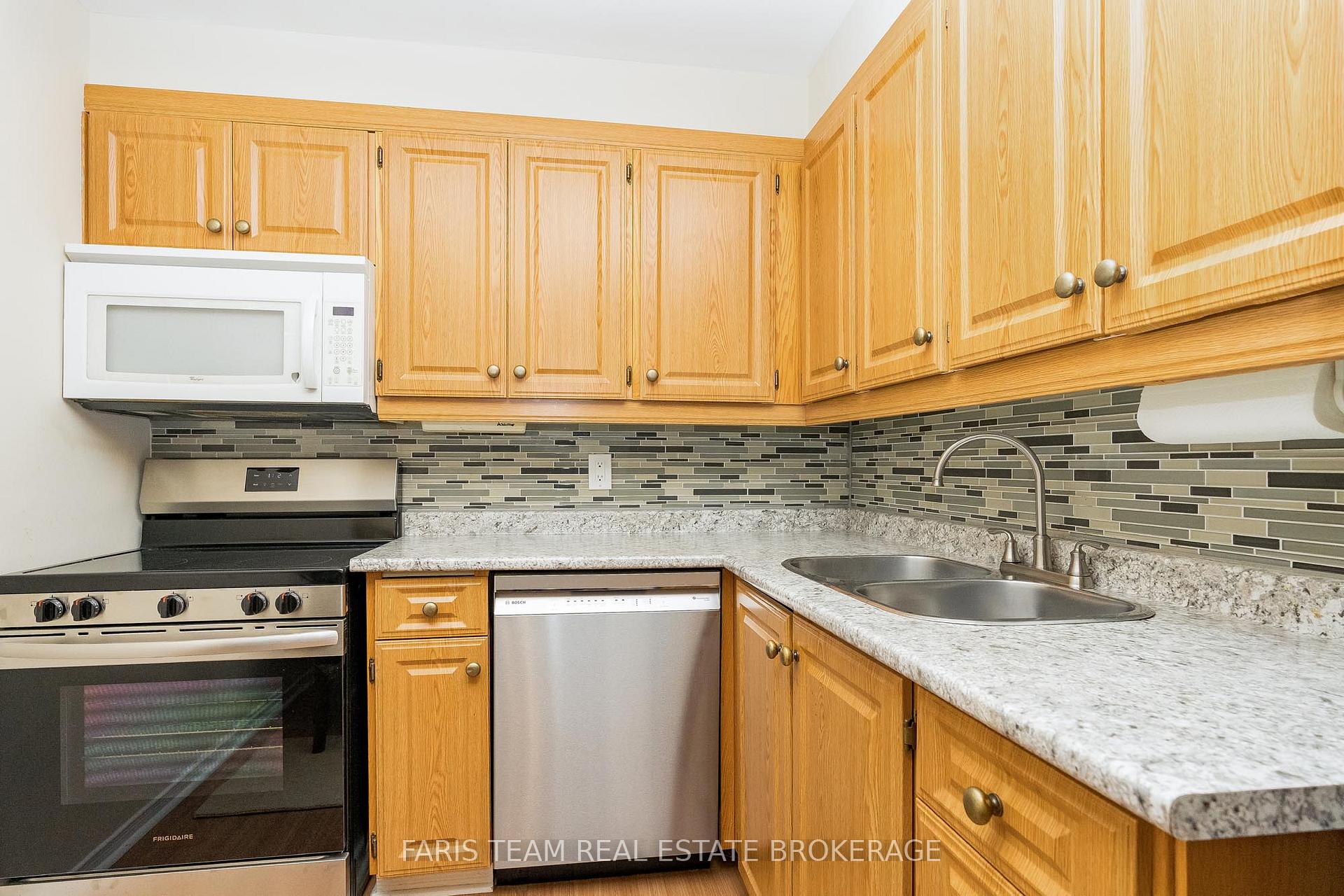 Photo 7 of Unit 93, 696 King Street, Midland — HOMEH