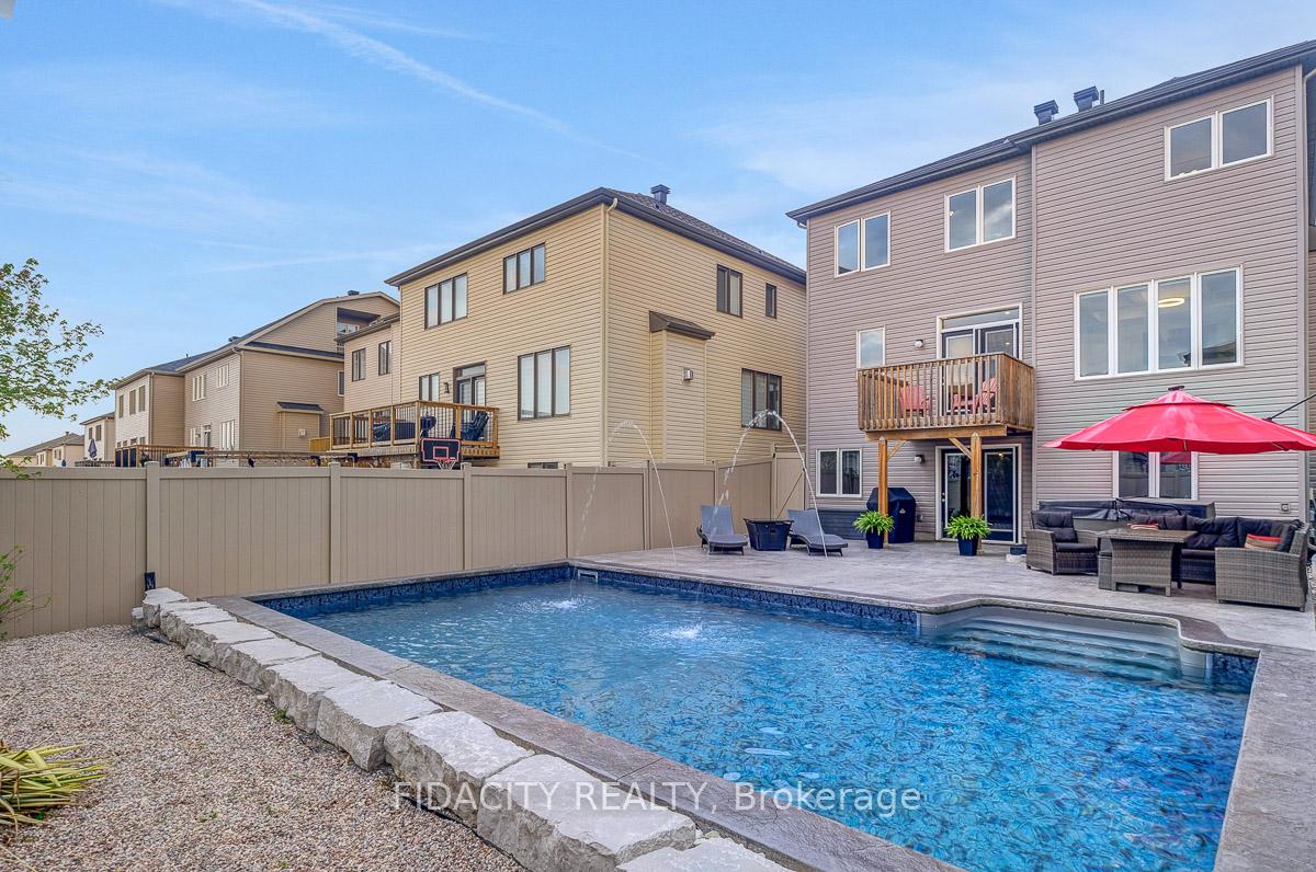 Photo 2 of 547 Parade Drive, Ottawa, Stittsville (South) — HOMEH
