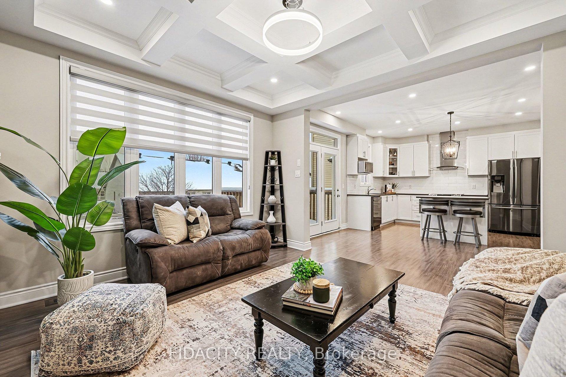 Photo 6 of 547 Parade Drive, Ottawa, Stittsville (South) — HOMEH