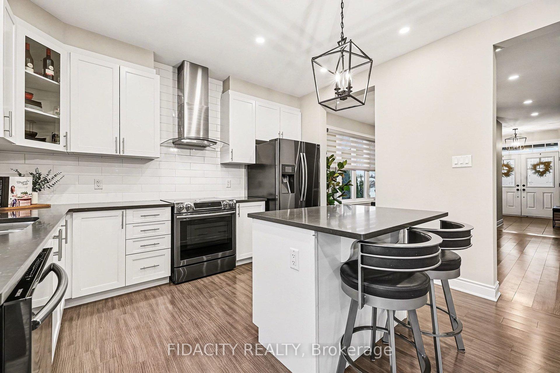Photo 12 of 547 Parade Drive, Ottawa, Stittsville (South) — HOMEH