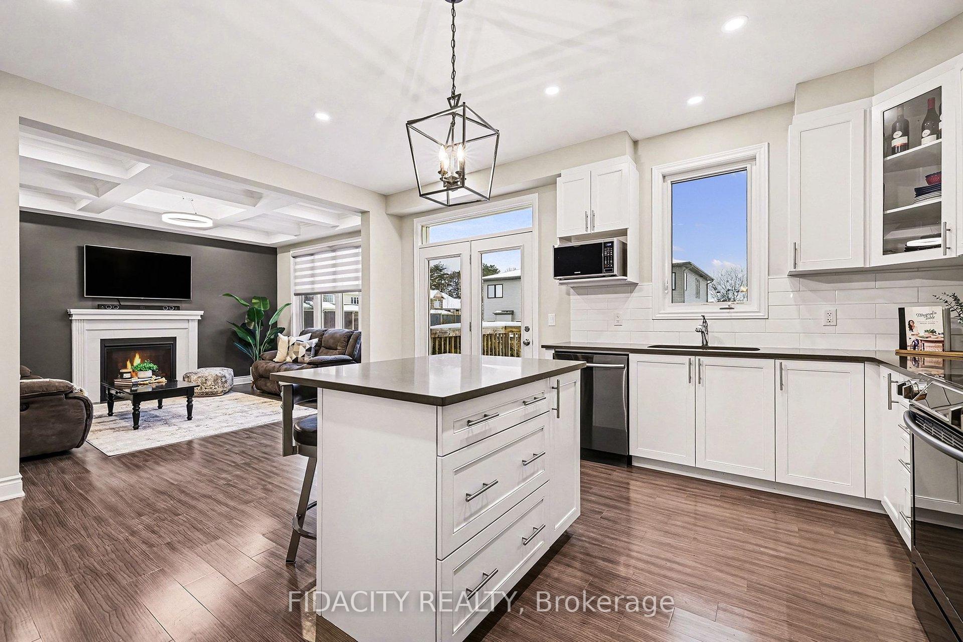 Photo 14 of 547 Parade Drive, Ottawa, Stittsville (South) — HOMEH