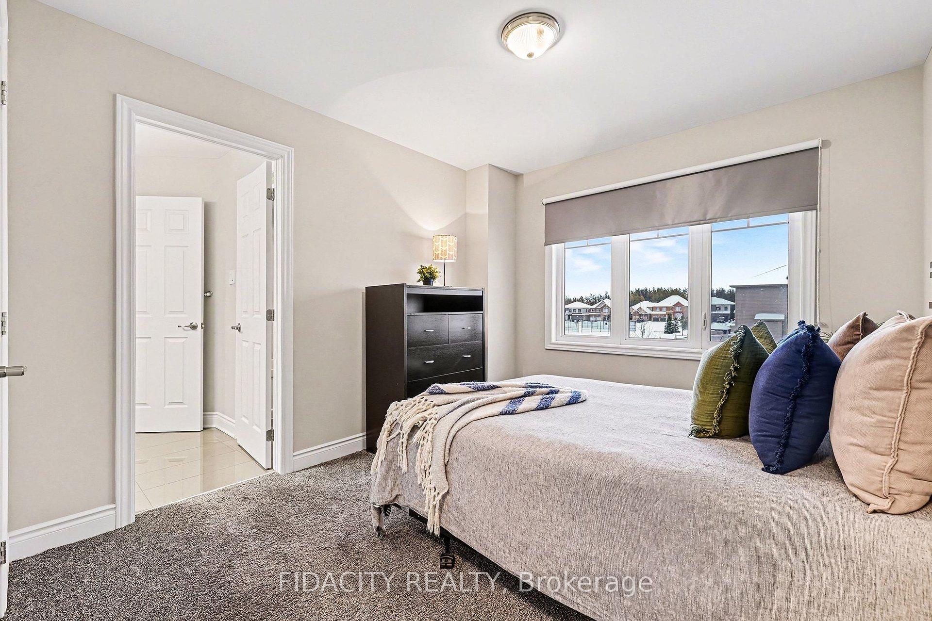Photo 23 of 547 Parade Drive, Ottawa, Stittsville (South) — HOMEH