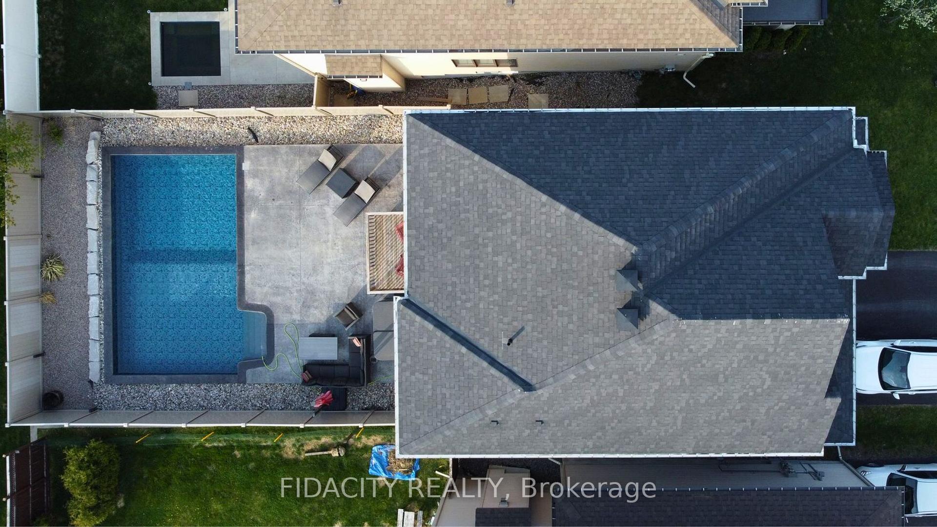 Photo 38 of 547 Parade Drive, Ottawa, Stittsville (South) — HOMEH