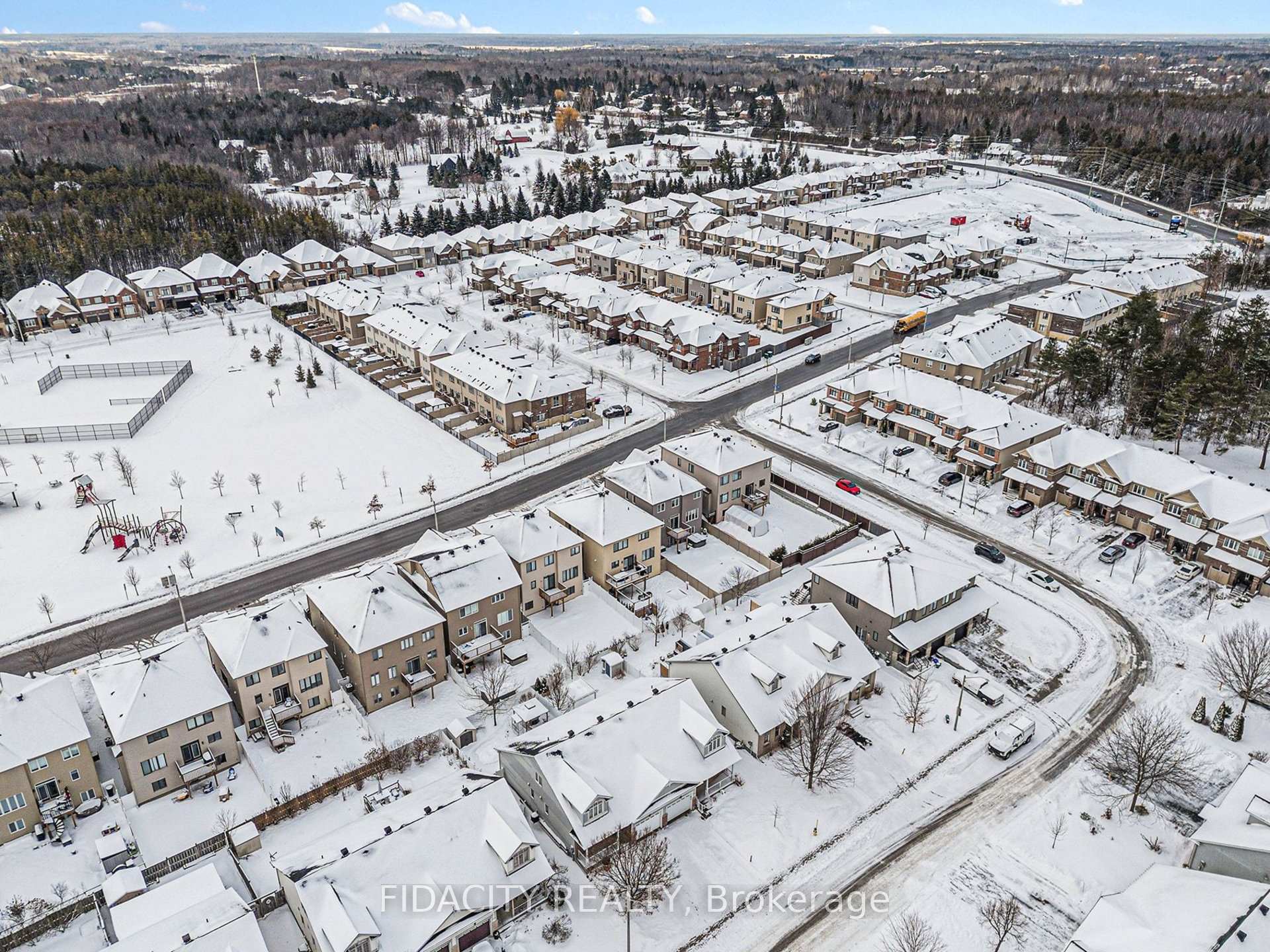 Photo 39 of 547 Parade Drive, Ottawa, Stittsville (South) — HOMEH