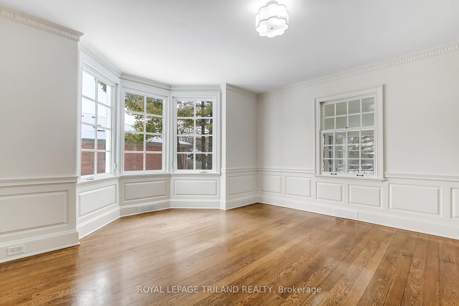 Photo 19 of 1965 Highland Heights, London, South P — HOMEH