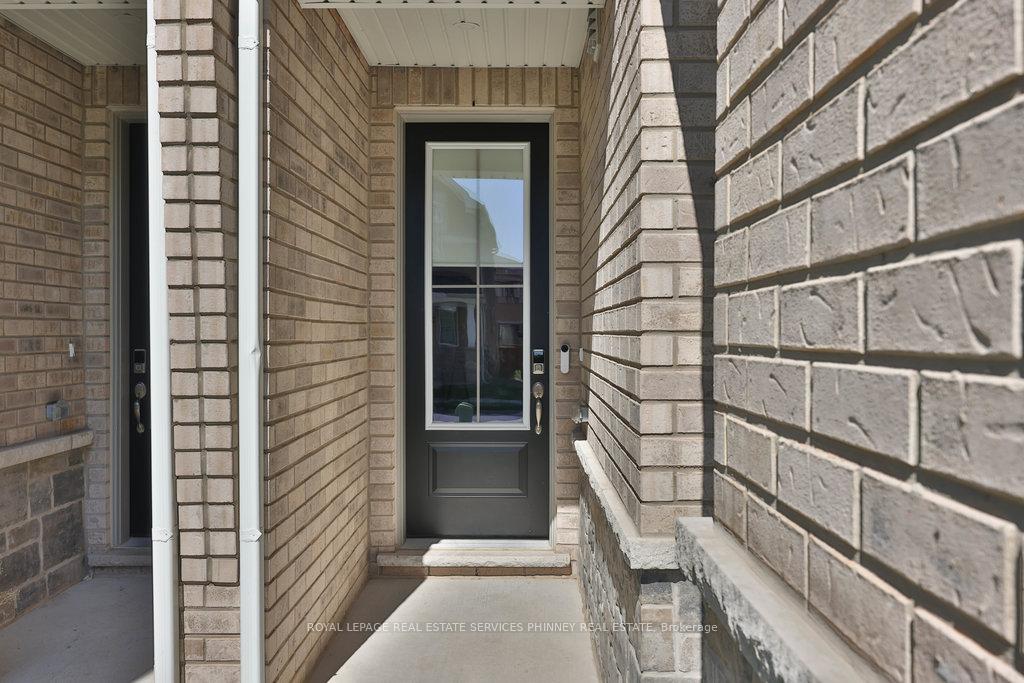 Photo 3 of 1841 Thames Circle, Milton, Bowes — HOMEH