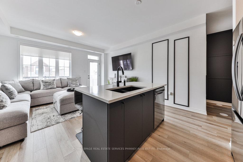 Photo 12 of 1841 Thames Circle, Milton, Bowes — HOMEH