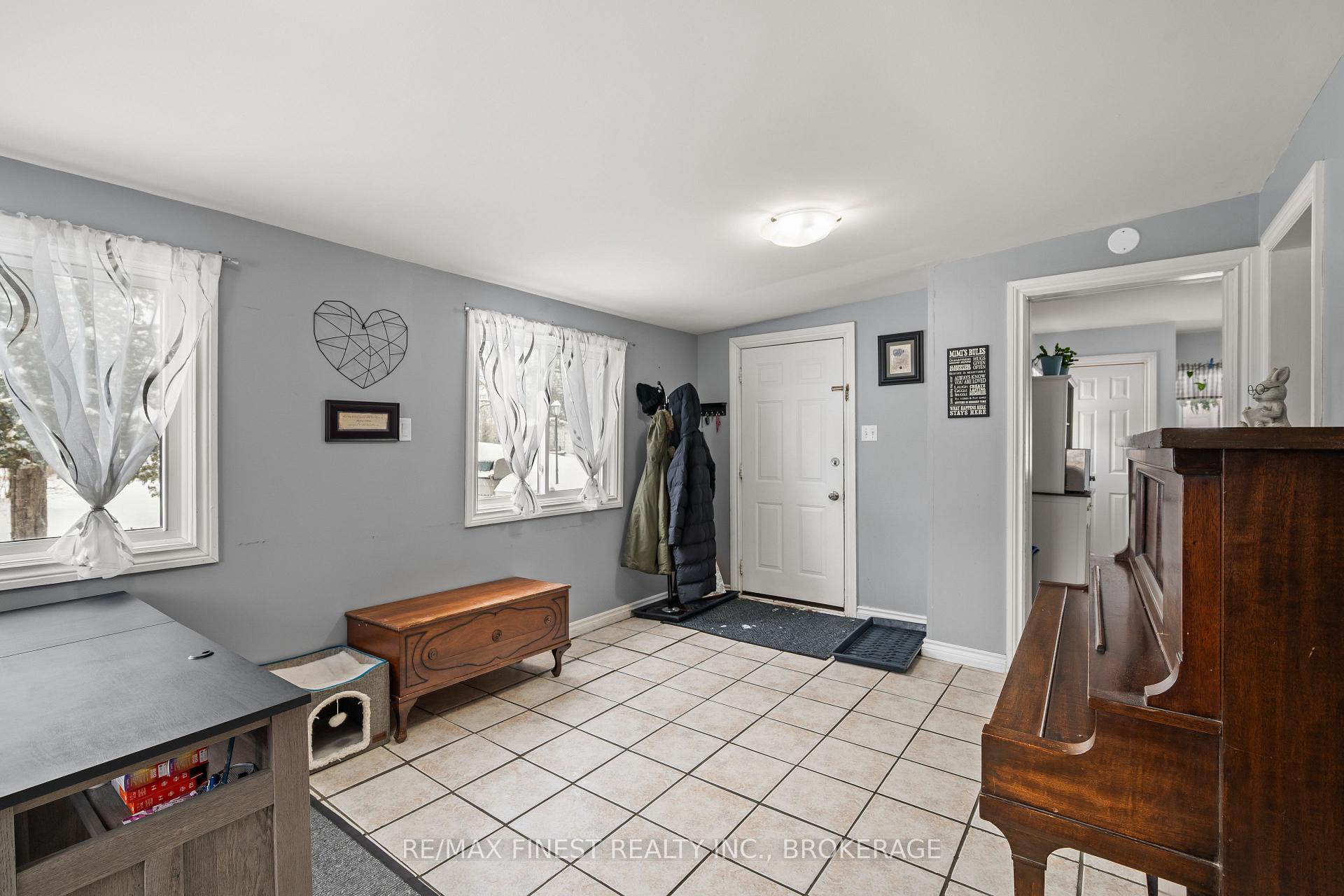 Photo 7 of 5593 Perth Road Crescent, Frontenac, Frontenac South — HOMEH