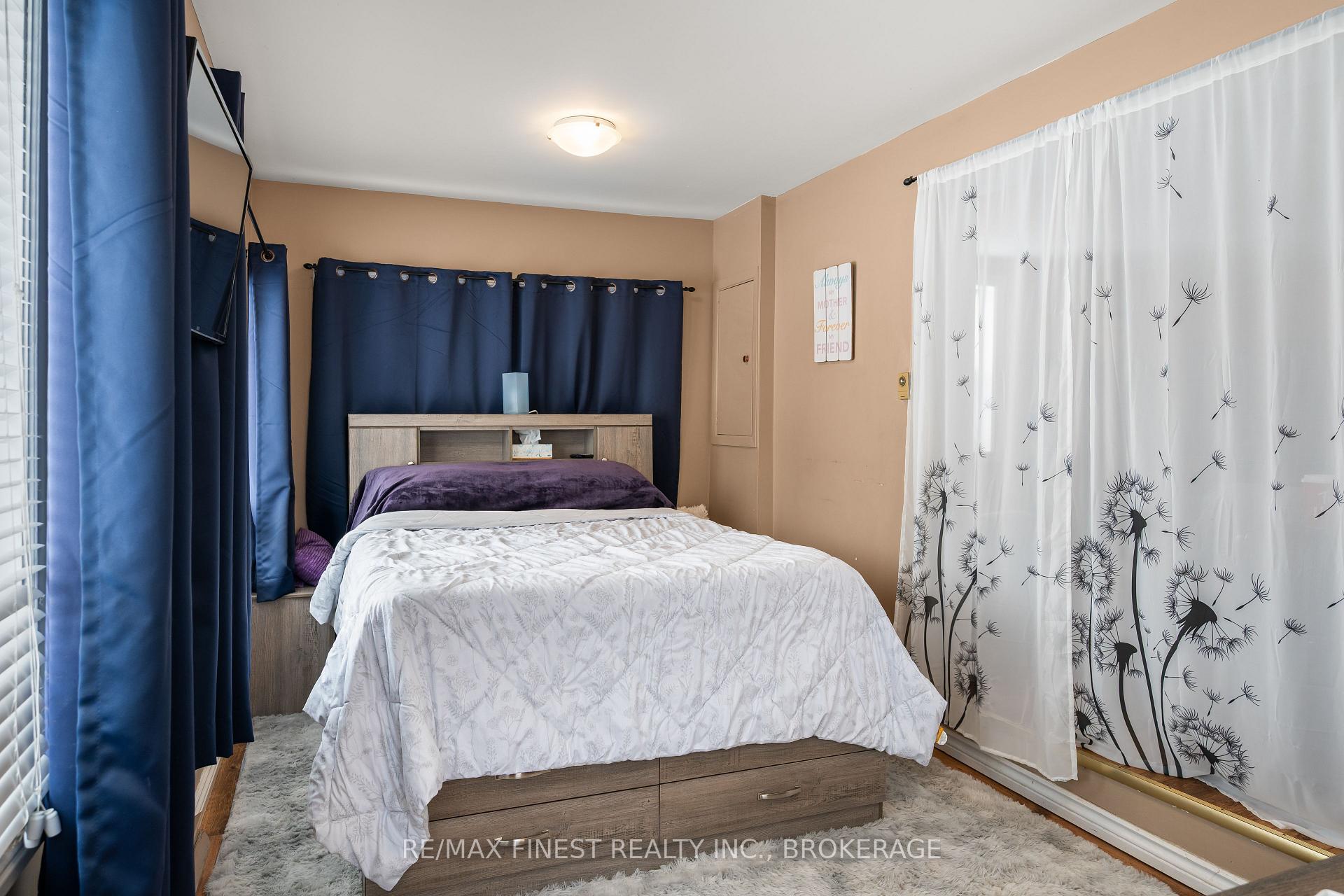 Photo 12 of 5593 Perth Road Crescent, Frontenac, Frontenac South — HOMEH