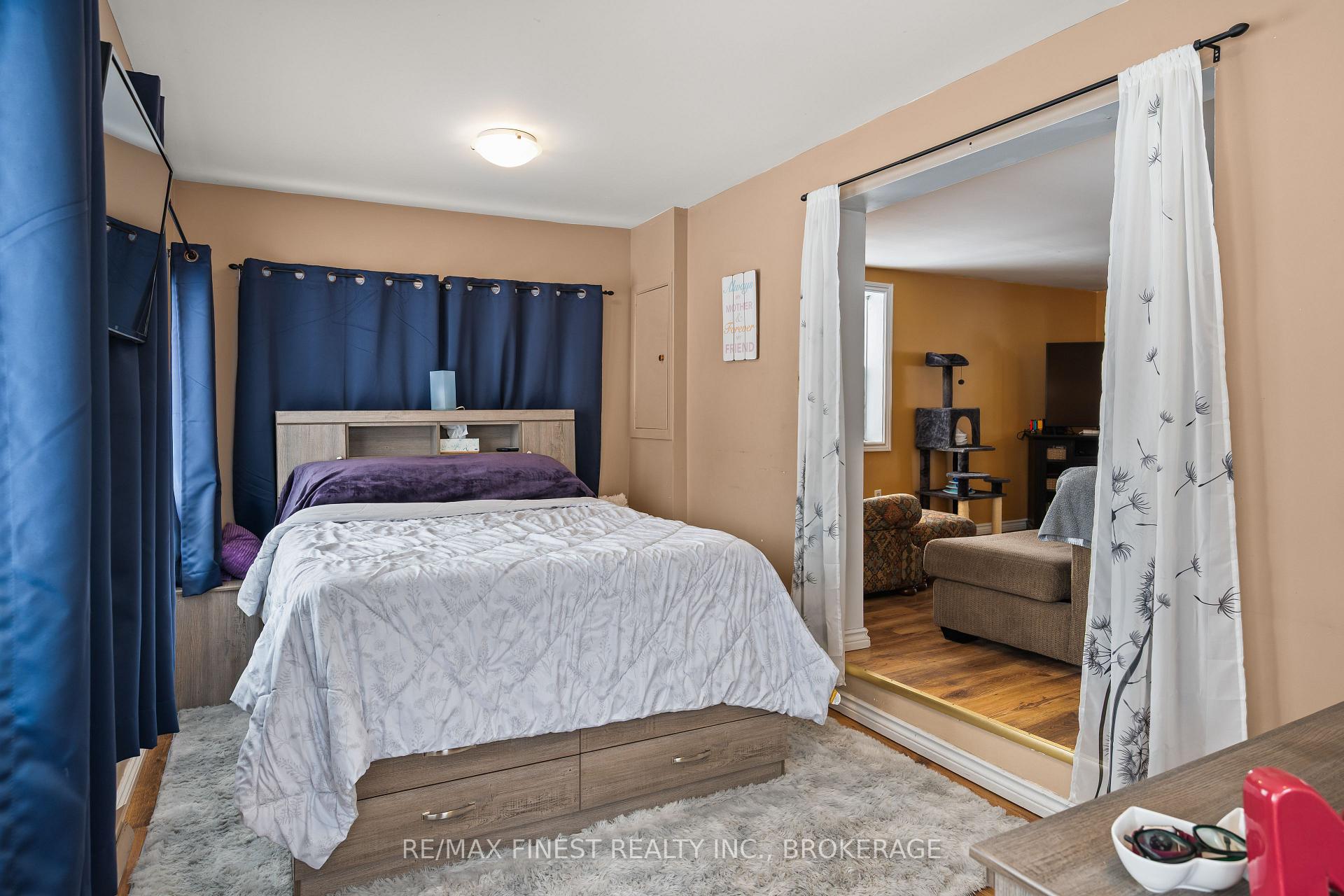 Photo 13 of 5593 Perth Road Crescent, Frontenac, Frontenac South — HOMEH