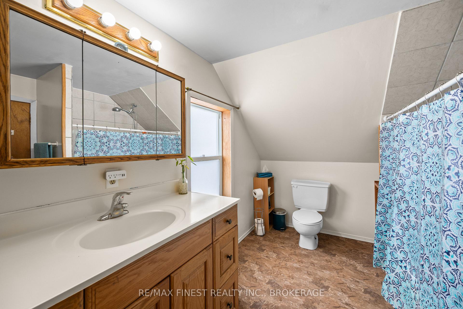 Photo 22 of 5593 Perth Road Crescent, Frontenac, Frontenac South — HOMEH