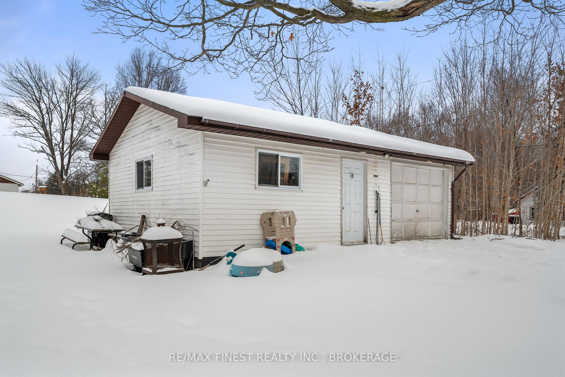 Photo 27 of 5593 Perth Road Crescent, Frontenac, Frontenac South — HOMEH
