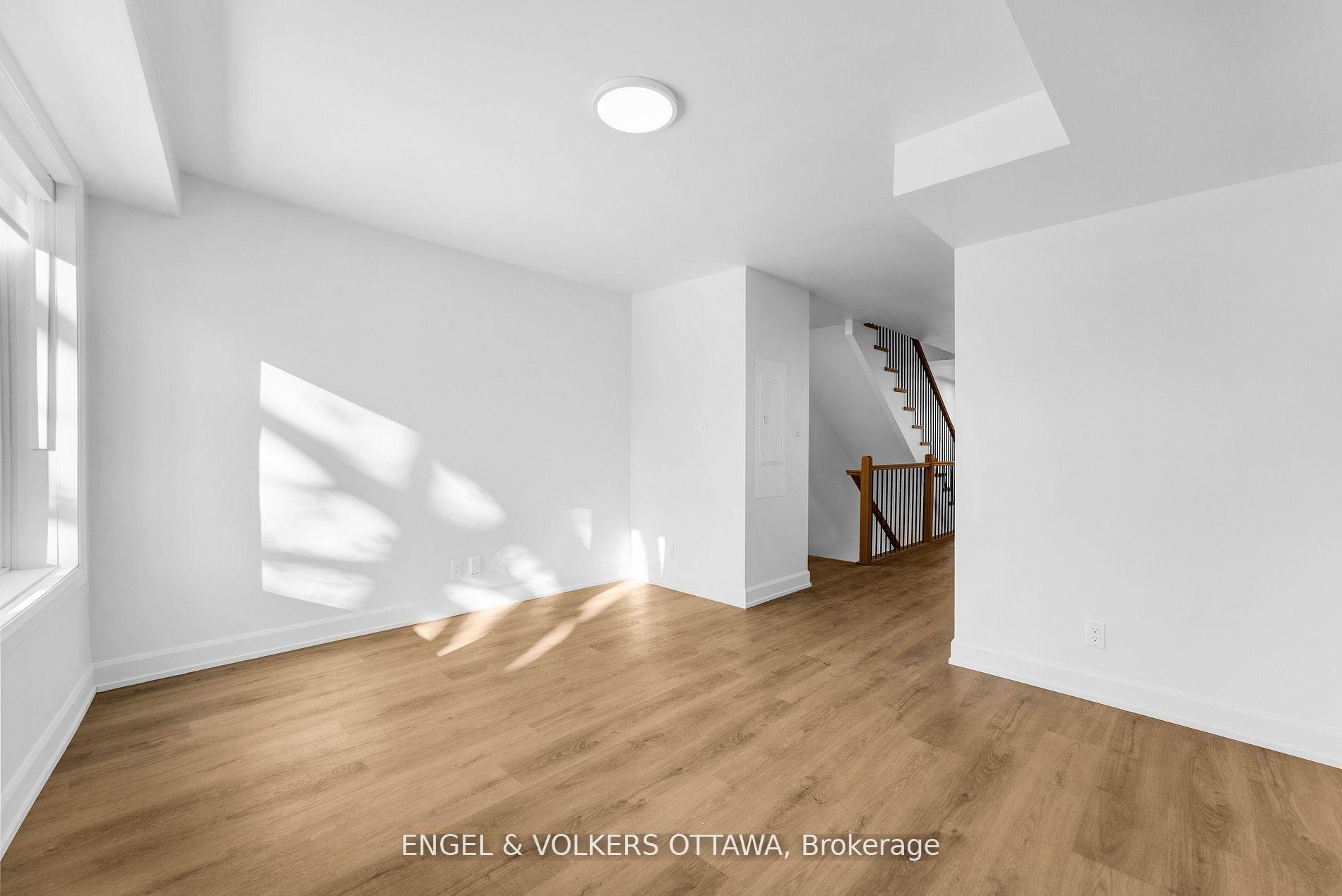 Photo 3 of Unit 3, 6A Monk Street, Ottawa, Glebe — HOMEH