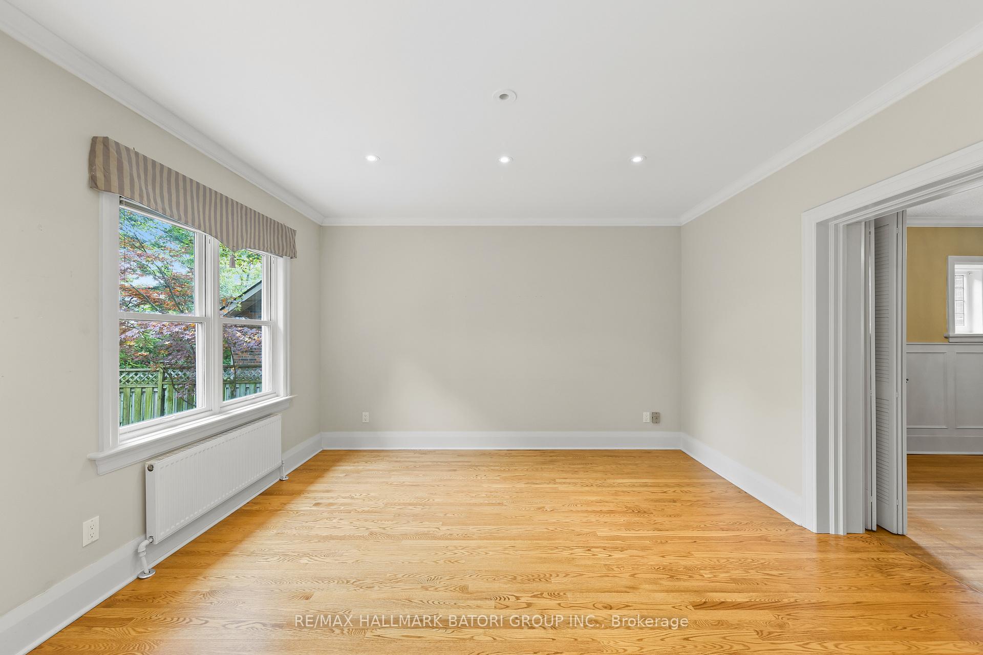 Photo 11 of 37 Elderwood Drive, Toronto, Forest Hill South — HOMEH