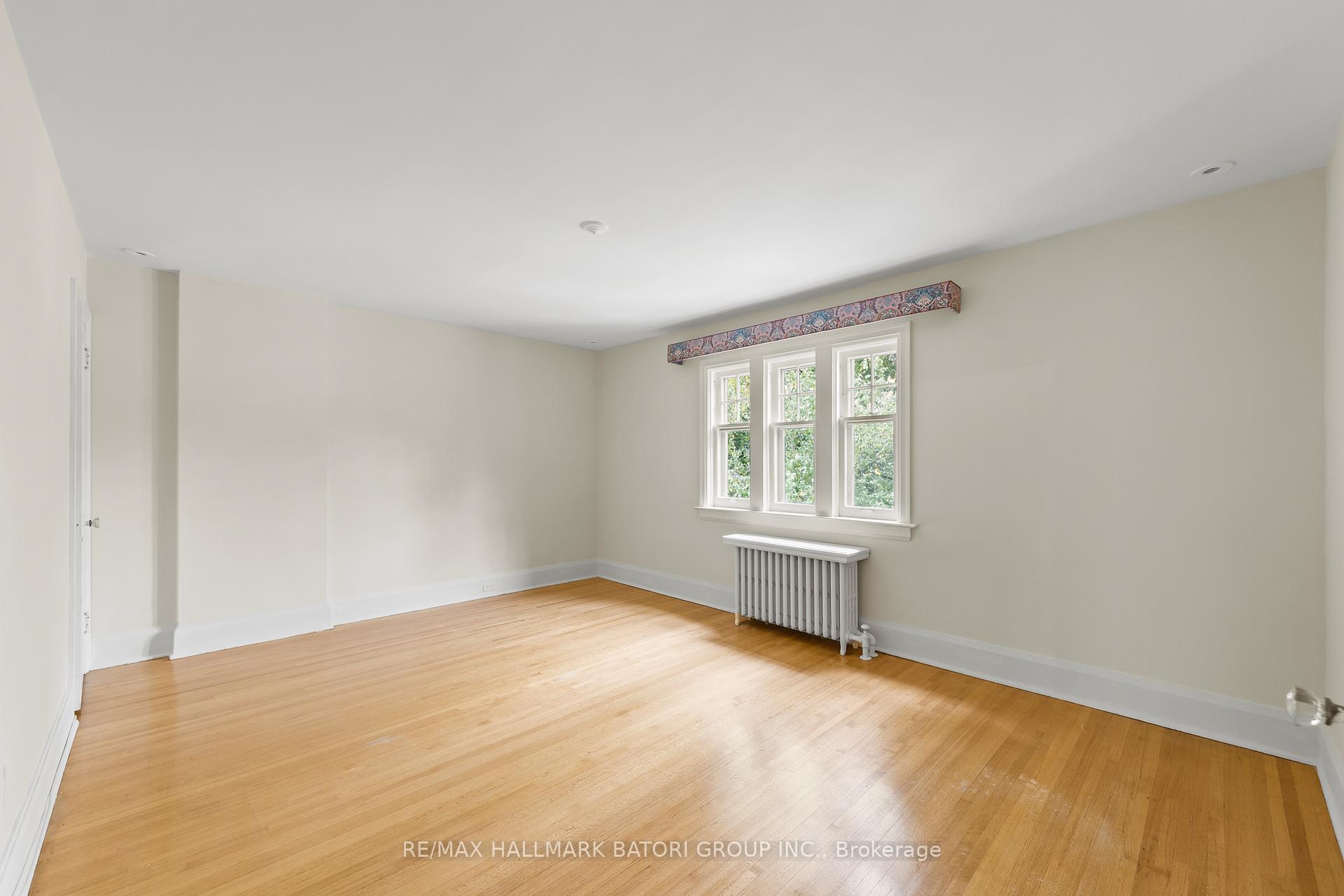 Photo 14 of 37 Elderwood Drive, Toronto, Forest Hill South — HOMEH