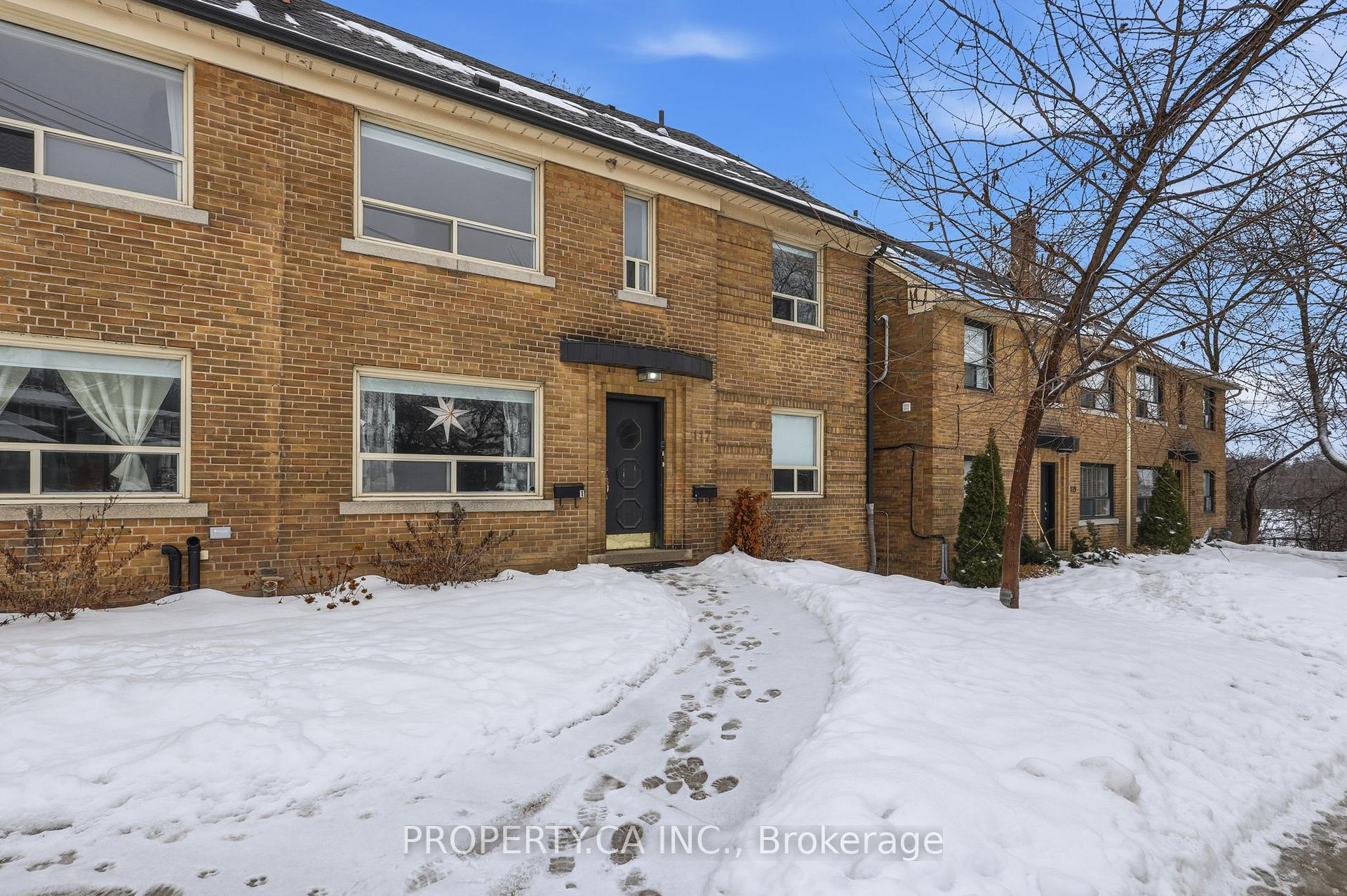 Photo 3 of Unit 2, 117 Cheritan Avenue, Toronto, Lawrence Park South — HOMEH