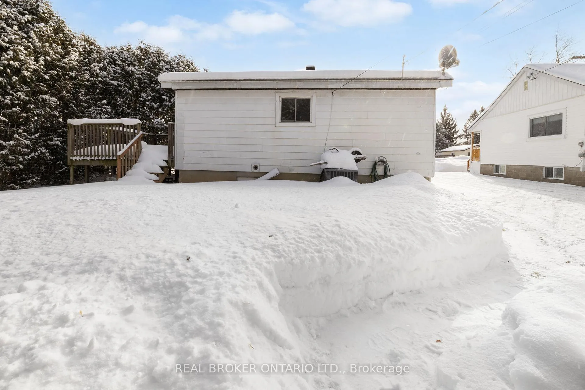 Photo 38 of 47 Pine Street, Smiths Falls — HOMEH