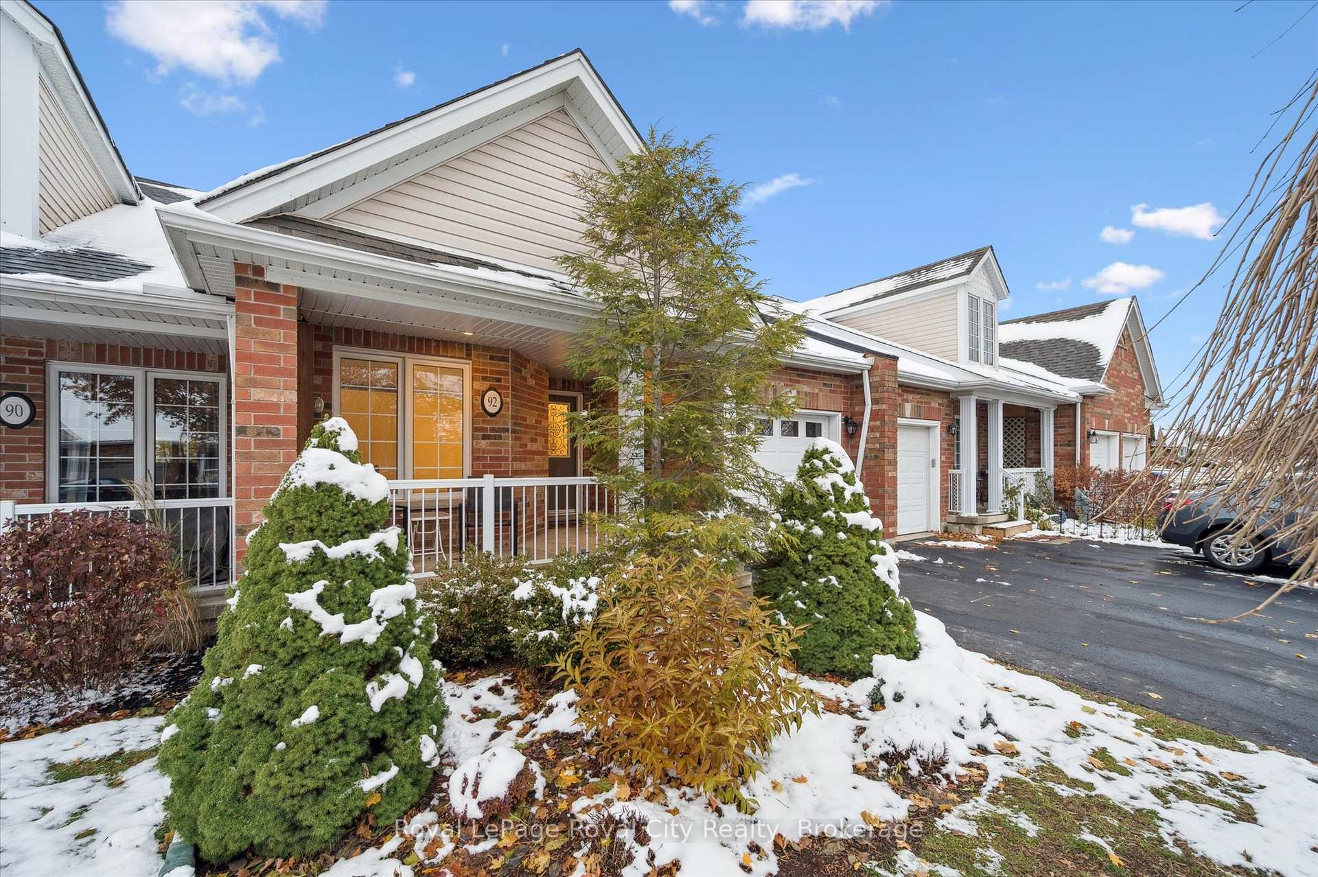 Photo 4 of 92 Schroder Crescent, Guelph, Grange Road — HOMEH