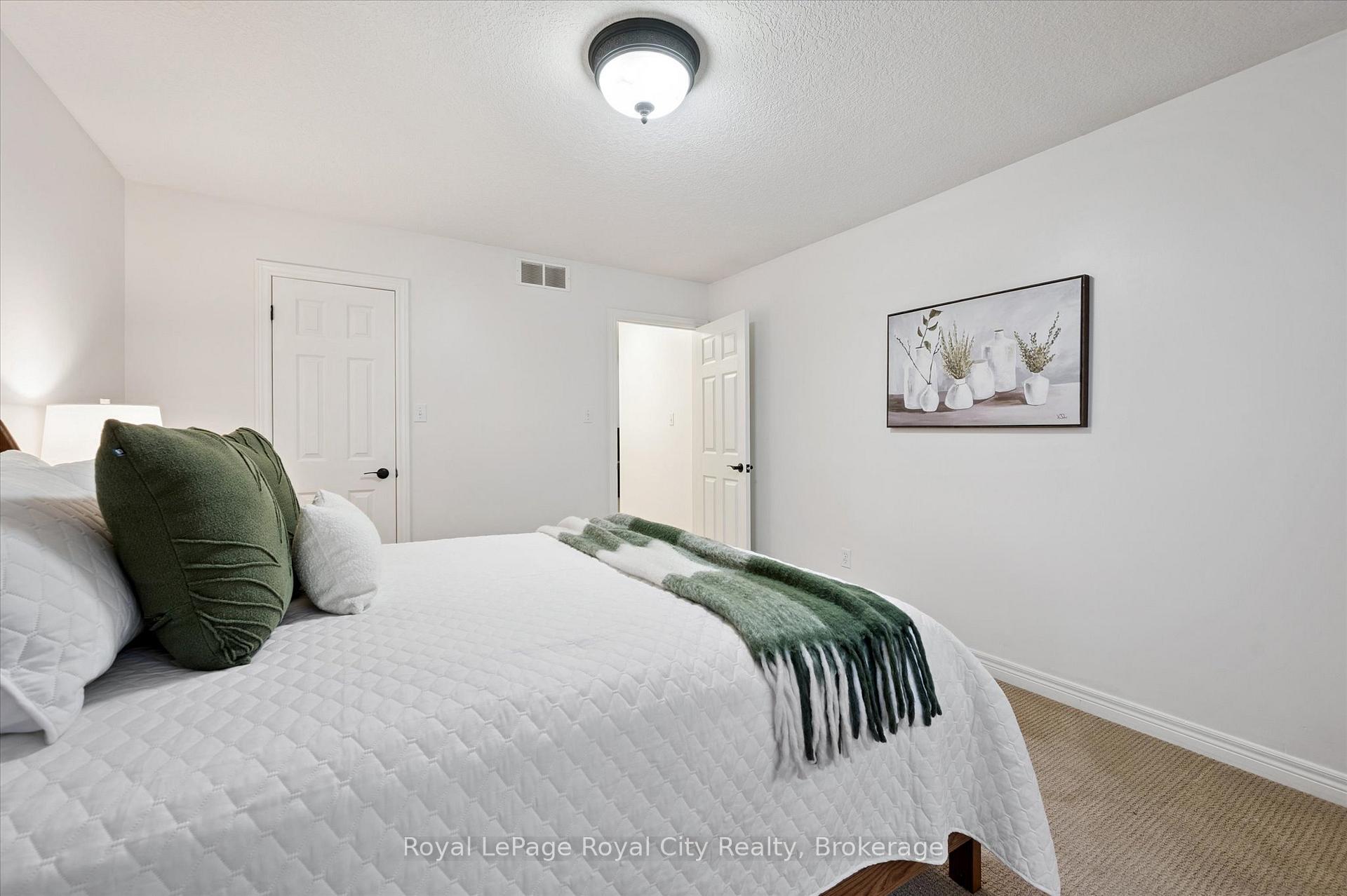 Photo 31 of 92 Schroder Crescent, Guelph, Grange Road — HOMEH